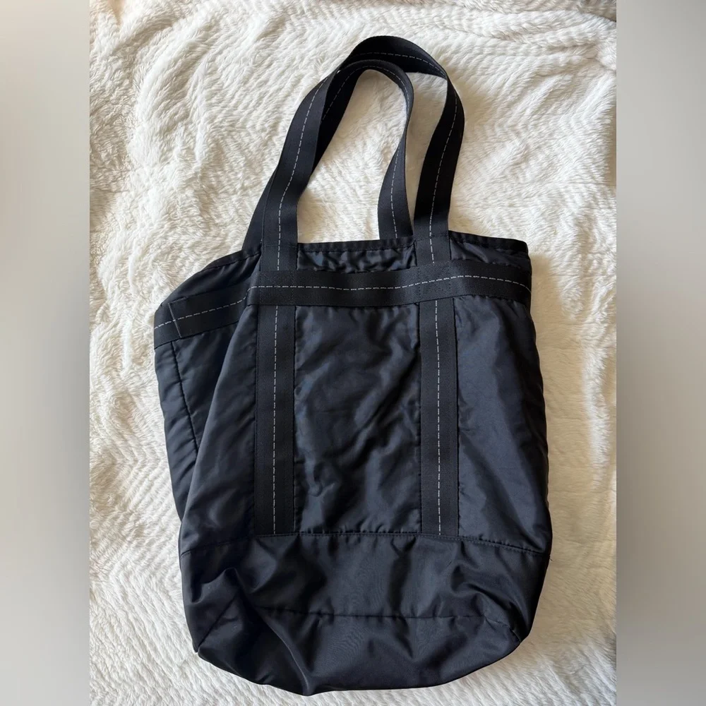 The North Face Tote - Picture 2 of 8